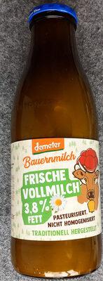 Frische Vollmilch